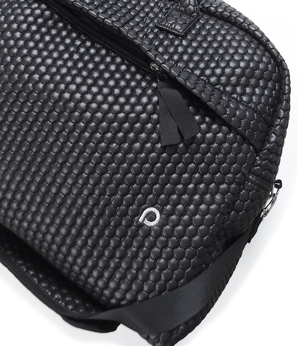 kliknutít zobrazíte maximální velikost obrázku cestovní taška Black Comb